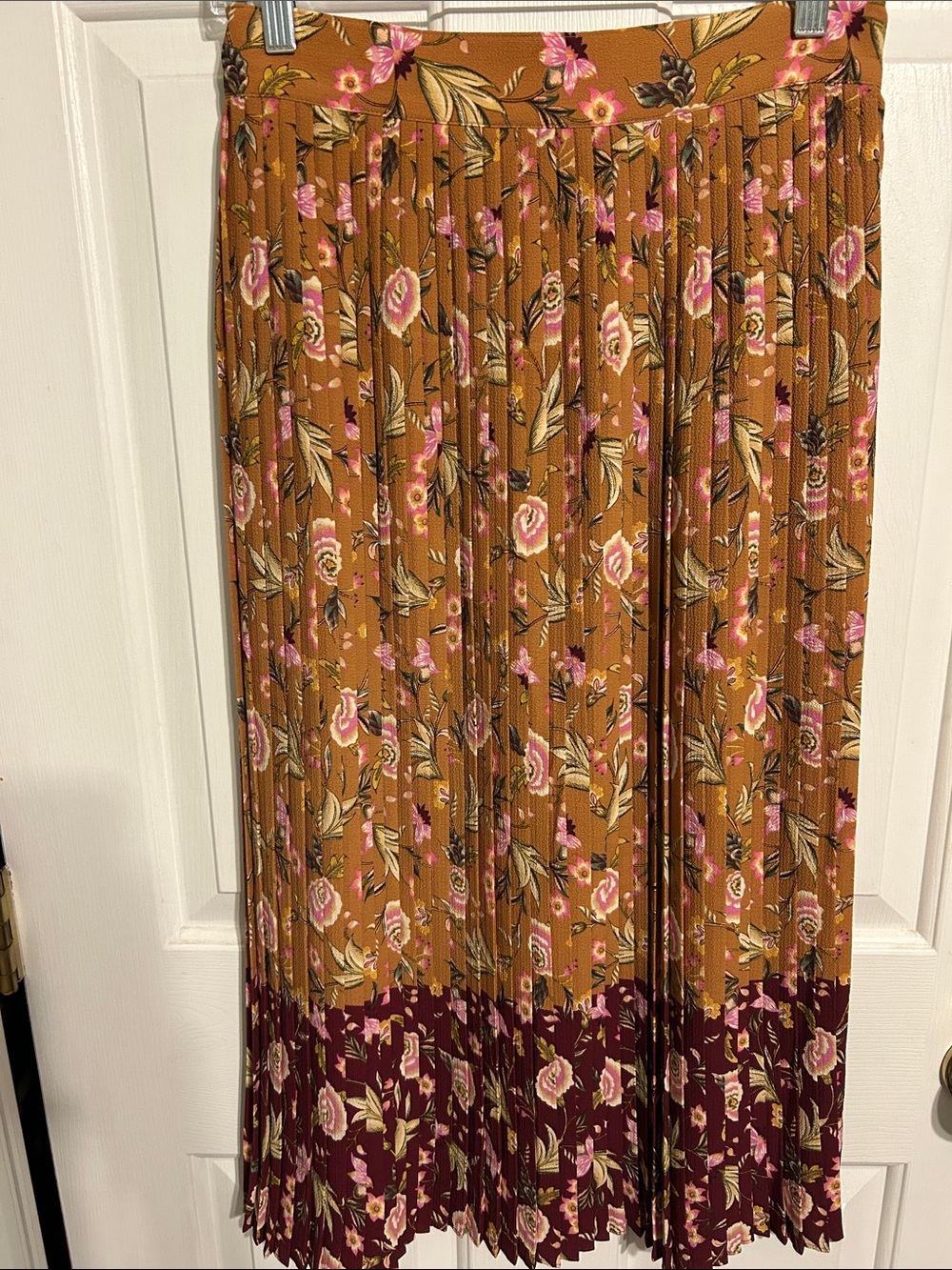 LOFT Two-Toned Pleated Floral Midi Skirt - Size 2 NWOT